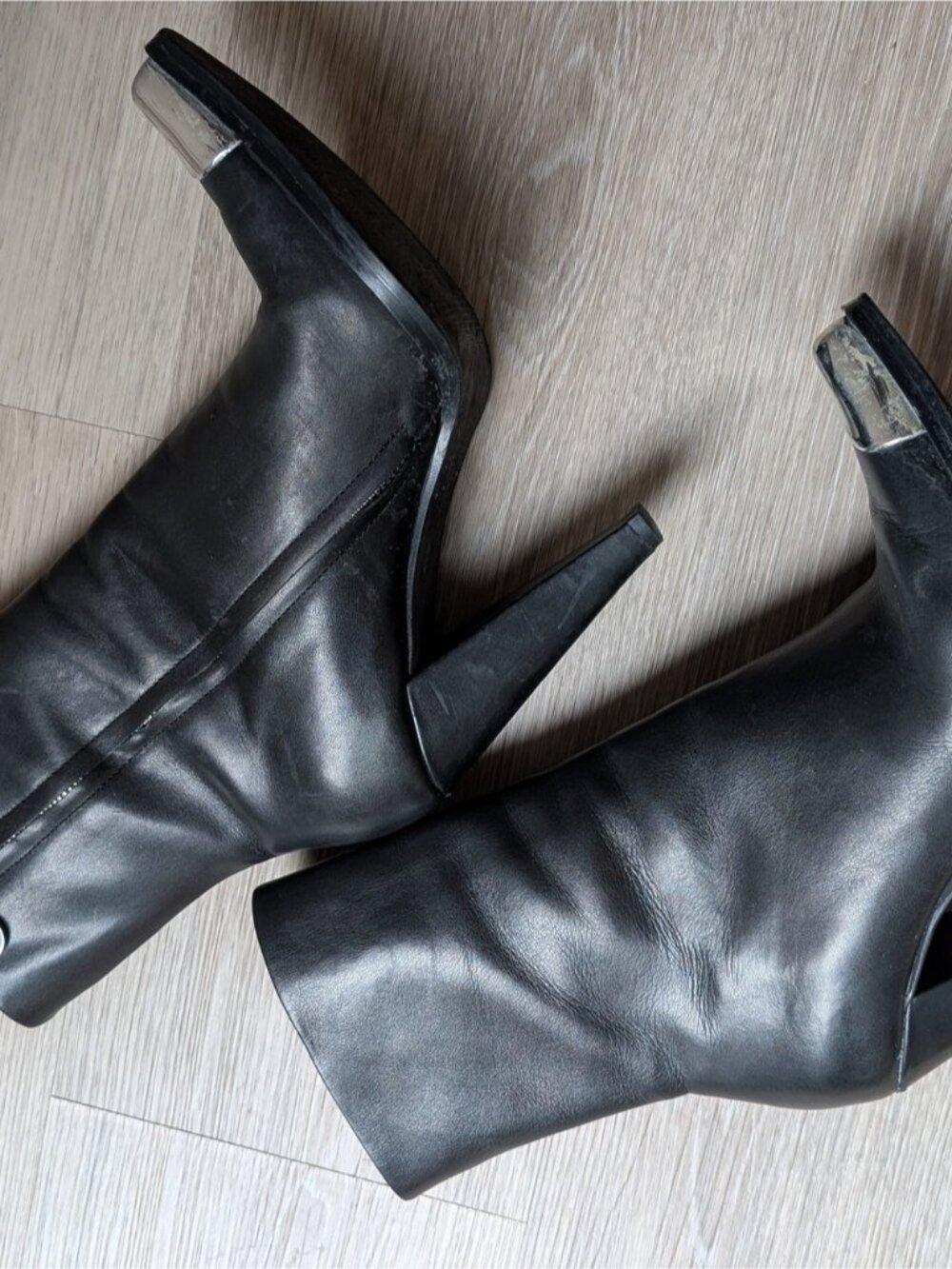 Black Leather Ankle Bootie Heel with Silver Toe Cap Western - Picture 7 of 10